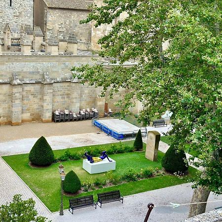 Tresors De La Cathedrale, Maison De Ville Sur 4 Niveaux Narbonne Exteriör bild
