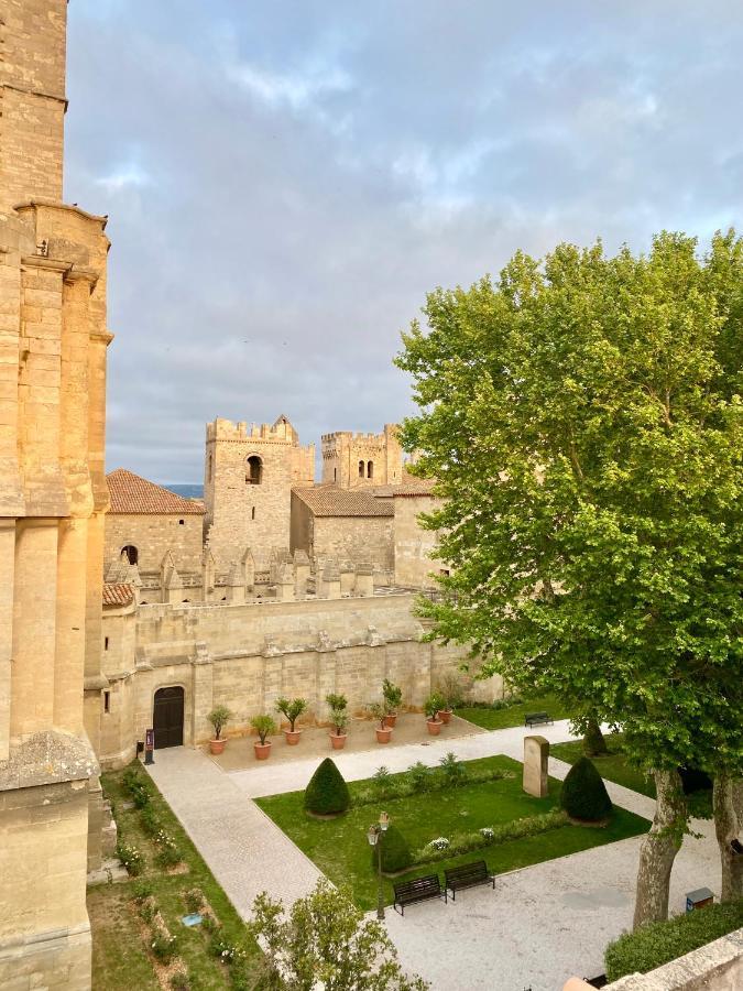 Tresors De La Cathedrale, Maison De Ville Sur 4 Niveaux Narbonne Exteriör bild